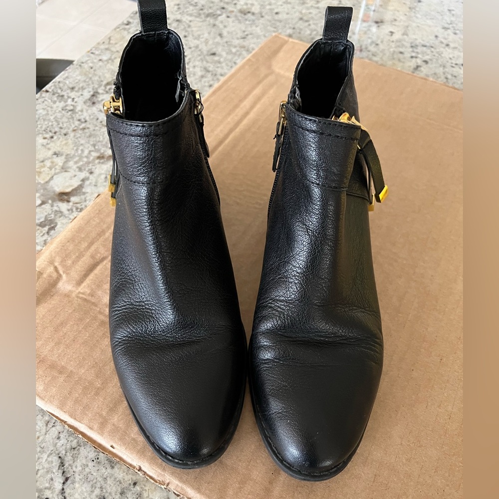 FRANCO SARTO Black Ankle Booties